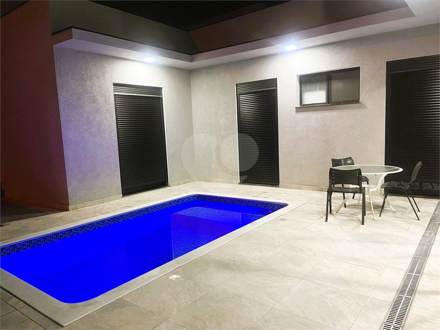 Casa à venda com 3 suítes no condomínio Residencial Le France, Sorocaba - SP