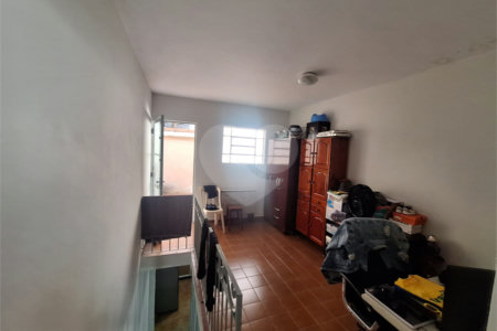 Sobrado à venda com 2 quartos em Vila Nivi, São Paulo, SP
