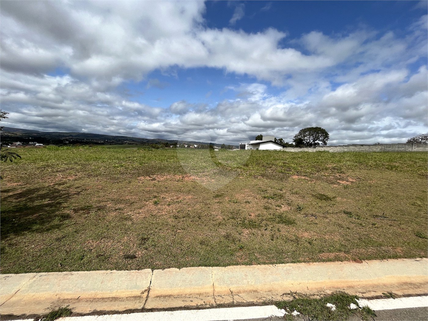 Terreno à venda no condomínio Up Residencial, Votorantim - SP