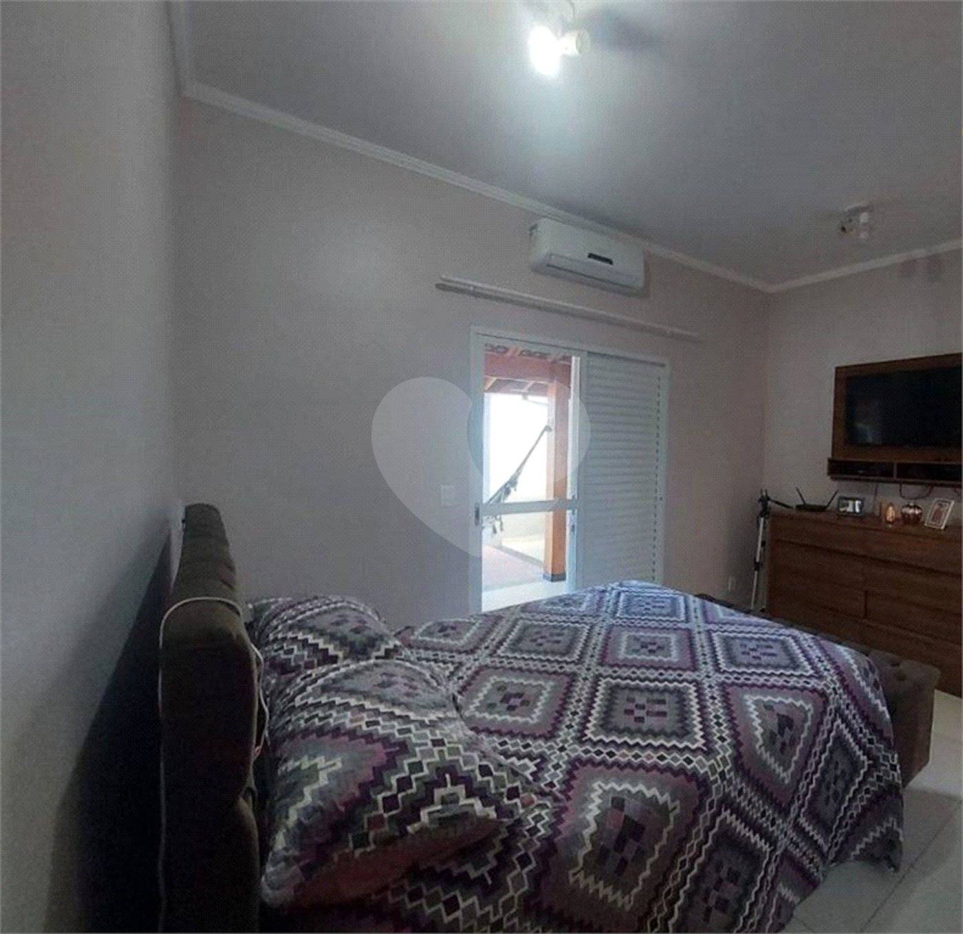 Casa à venda com 5 quartos, sendo 1 suíte, em Jardim Shangri-lá, Atibaia, SP