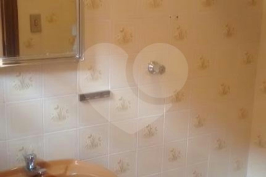 Casa à venda com 4 quartos, sendo 2 suítes,  em Vila Guilherme, São Paulo, SP