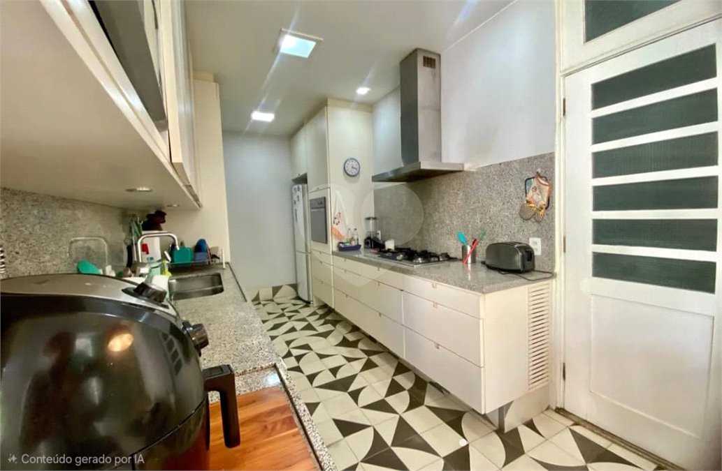 Apartamento à venda com 3 quartos, sendo 1 suíte, em Copacabana, Rio de Janeiro, RJ