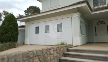 Casa à venda com 4 quartos, sendo 2 suítes, em Vila Santista, Atibaia, SP
