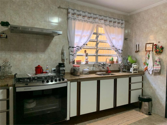 Sobrado à venda com 3 quartos, sendo 1 suíte,  em Vila Sabrina, São Paulo, SP