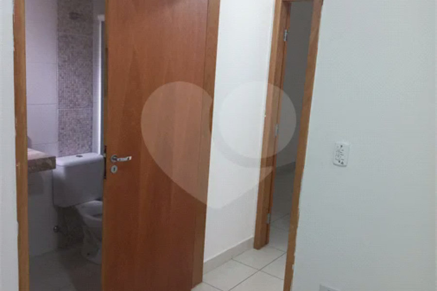 Casa à venda com 2 suítes no condomínio martinha, São Paulo - SP