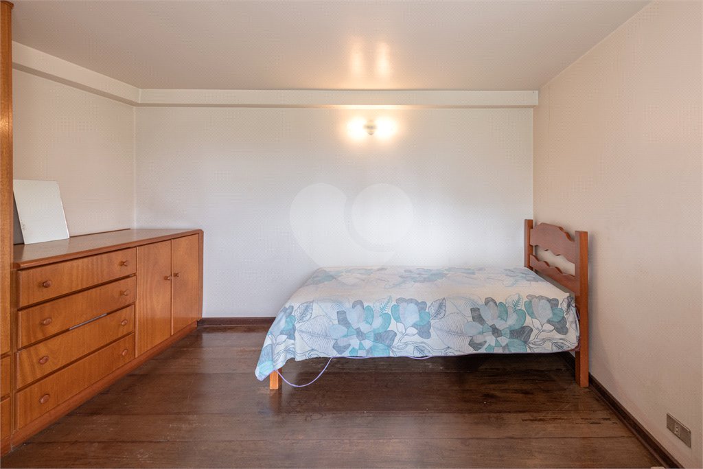 Casa Térrea à venda com 7 quartos, sendo 1 suíte, em Santana, São Paulo, SP