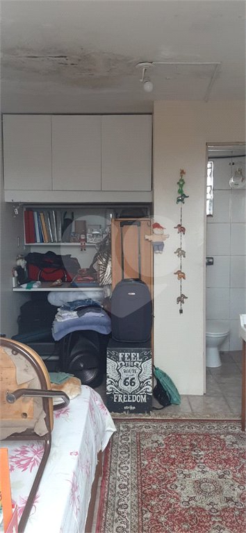 Sobrado à venda com 8 quartos em Jardim São Luís, São Paulo, SP