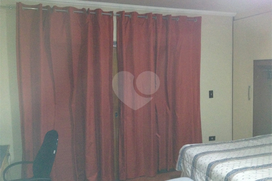 Sobrado à venda com 3 quartos, sendo 1 suíte, em Jardim Santa Clara, Guarulhos, SP