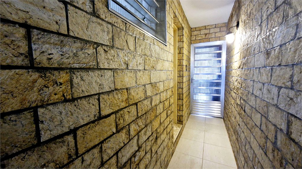 Sobrado à venda com 3 quartos, sendo 1 suíte, em Alto da Boa Vista, São Paulo, SP