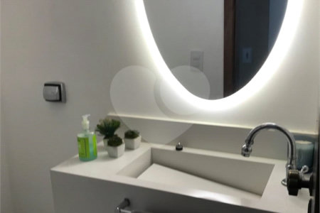 Apartamento à venda com 4 quartos, sendo 1 suíte, em Chácara Santo Antônio (zona Sul), São Paulo, SP