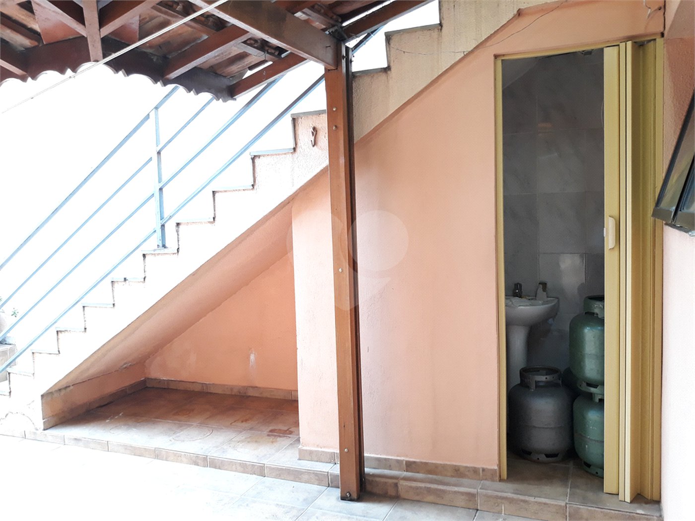 Sobrado à venda com 3 quartos, sendo 1 suíte,  em Jardim Oriental, São Paulo, SP
