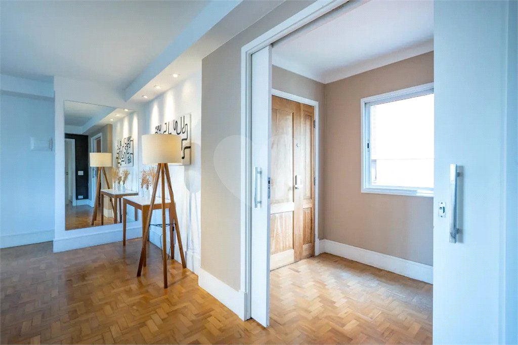 Apartamento à venda com 3 quartos, sendo 1 suíte, em Itaim Bibi, São Paulo, SP