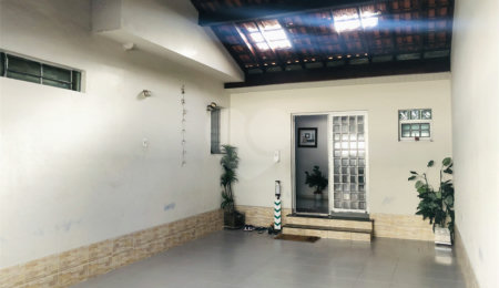 Casa à venda com 3 quartos, sendo 1 suíte,  em Vila Suissa, Mogi das Cruzes, SP