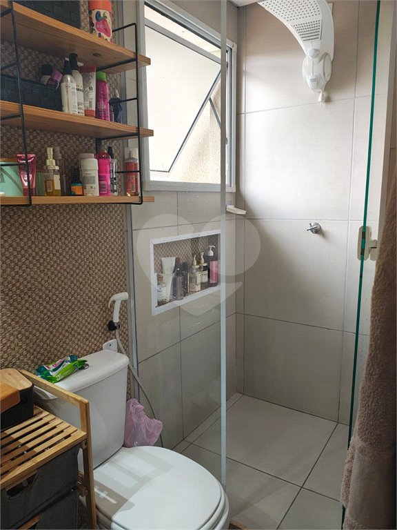 Casa à venda com 3 quartos, sendo 1 suíte,  no condomínio Bosques da Vila - Casa 3° Fase, Cotia - SP