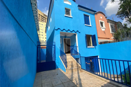 Casa à venda com 2 quartos, sendo 1 suíte, em Aclimação, São Paulo, SP