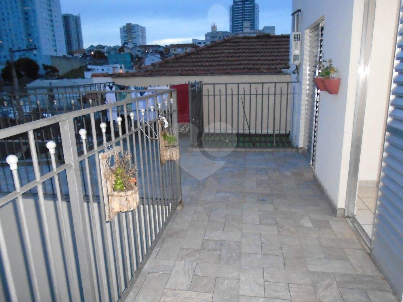 Sobrado à venda com 4 quartos, sendo 2 suítes, em Santana, São Paulo, SP