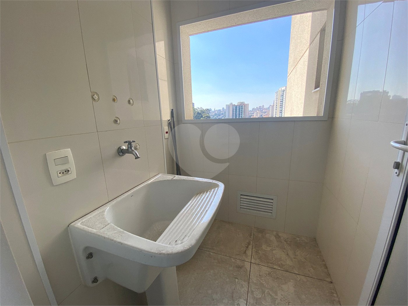 Apartamento à venda com 2 quartos, sendo 1 suíte,  em Santana, São Paulo, SP