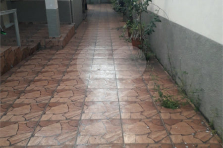 Casa Térrea à venda com 3 quartos em Jardim Nadir, São Paulo, SP