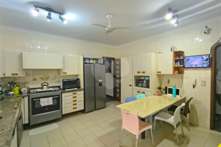 Casa à venda com 5 quartos, sendo 4 suítes, em Jardim Dom Bosco, Indaiatuba, SP