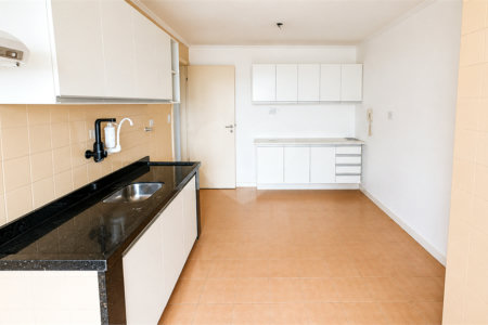 Apartamento à venda com 4 quartos, sendo 1 suíte, em Alto da Boa Vista, São Paulo, SP