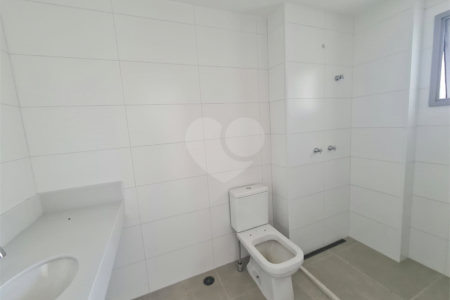 Apartamento à venda com 3 suítes em Jardim Marajoara, São Paulo, SP
