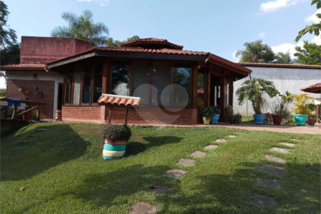 Chácara à venda com 4 quartos, sendo 3 suítes,  em Tupy, Itapetininga, SP