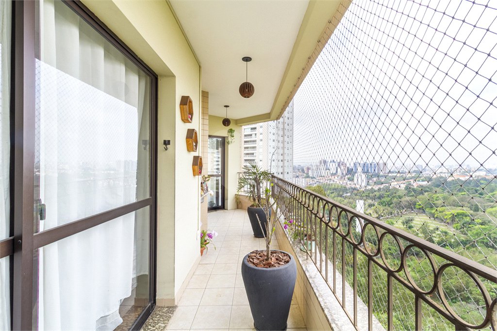 Apartamento à venda com 4 quartos, sendo 3 suítes, em Jardim Monte Kemel, São Paulo, SP