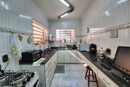 Sobrado à venda com 3 quartos, sendo 1 suíte,  em Jardim Bonfiglioli, São Paulo, SP