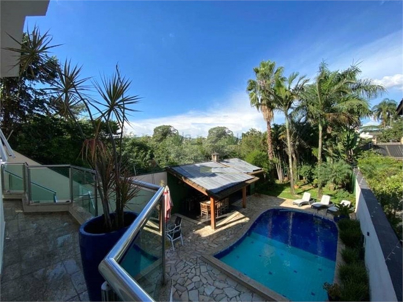 Casa à venda com 4 suítes em Jardim Floresta, São Paulo, SP