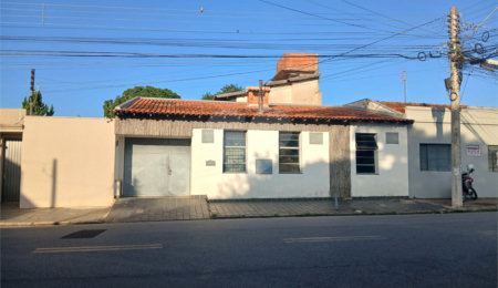 Casa à venda com 4 quartos, sendo 2 suítes,  em Parque da Lagoa, Itapetininga, SP