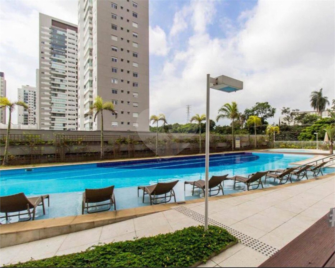 Apartamento à venda com 3 quartos, sendo 1 suíte,  em Vila Anastácio, São Paulo, SP