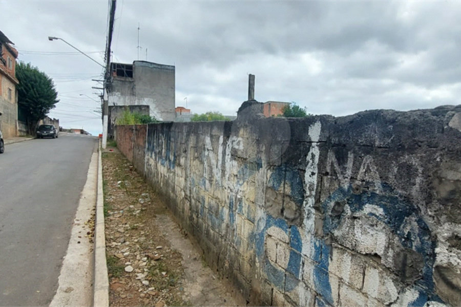 Terreno à venda em Guaianazes, São Paulo, SP
