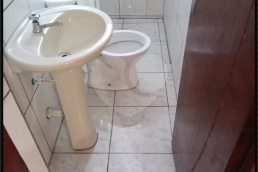 Sobrado à venda com 4 quartos no Brasilândia, São Paulo, SP