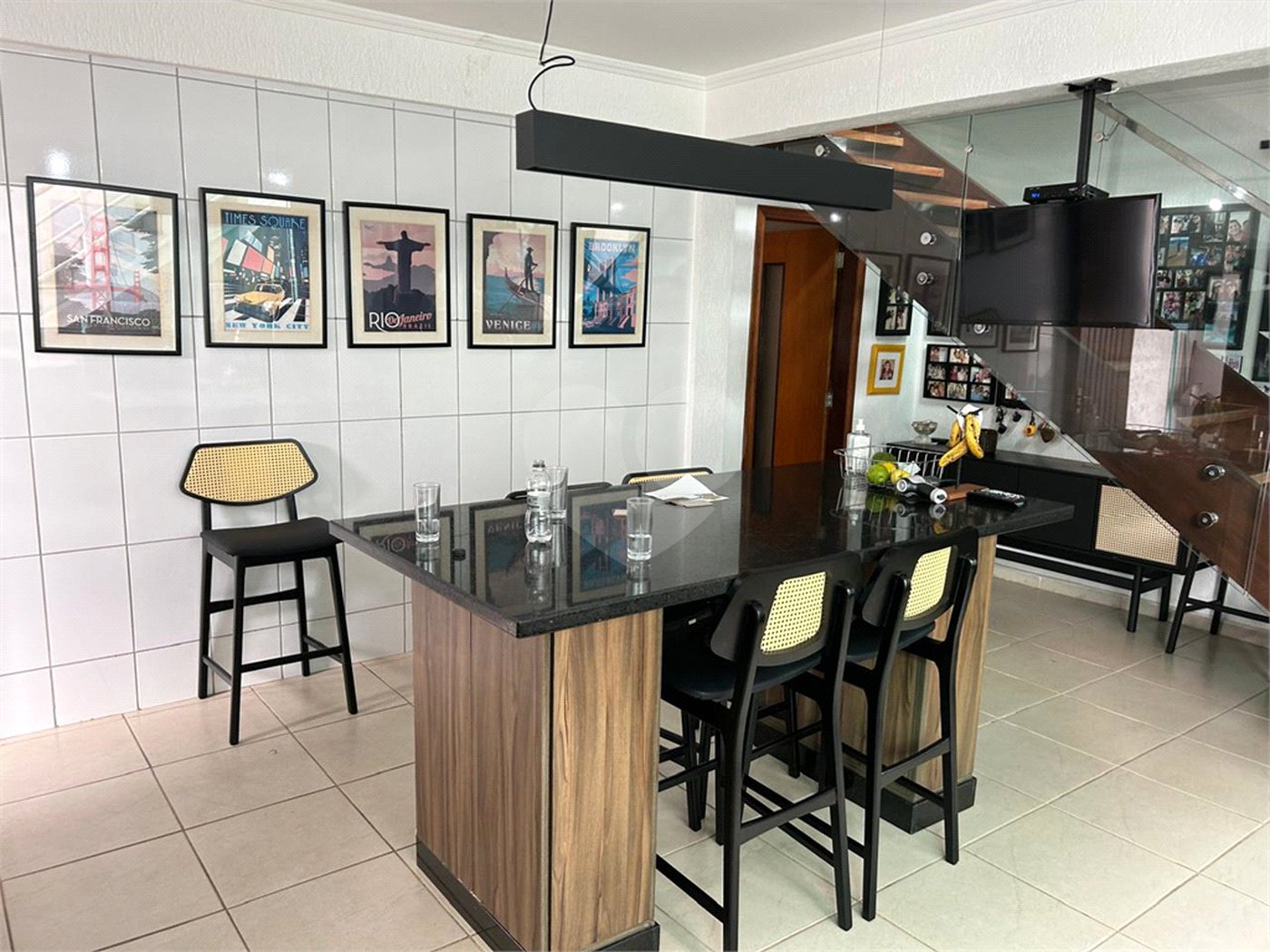 Casa à venda com 2 suítes no condomínio Residencial, Mogi das Cruzes - SP