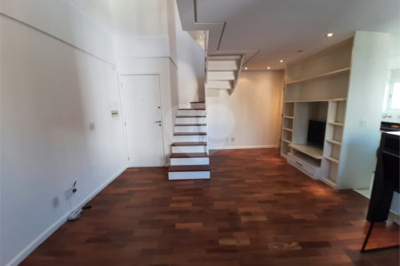 Cobertura à venda com 4 quartos, sendo 2 suítes, em Moema, São Paulo, SP