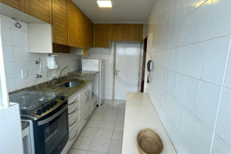 Apartamento à venda com 3 quartos, sendo 1 suíte,  em Vila Olímpia, São Paulo, SP