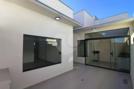 Casa à venda com 3 quartos, sendo 1 suíte,  no condomínio Terras de São Francisco, Sorocaba - SP