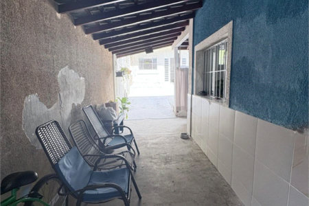 Casa à venda com 3 quartos, sendo 1 suíte, em Bosque dos Eucaliptos, São José dos Campos, SP