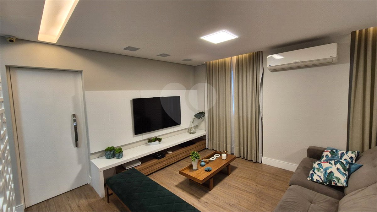 Apartamento à venda com 3 quartos, sendo 1 suíte, em Jardim Adhemar de Barros, São Paulo, SP
