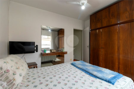 Sobrado à venda com 3 quartos em Vila Gomes Cardim, São Paulo, SP