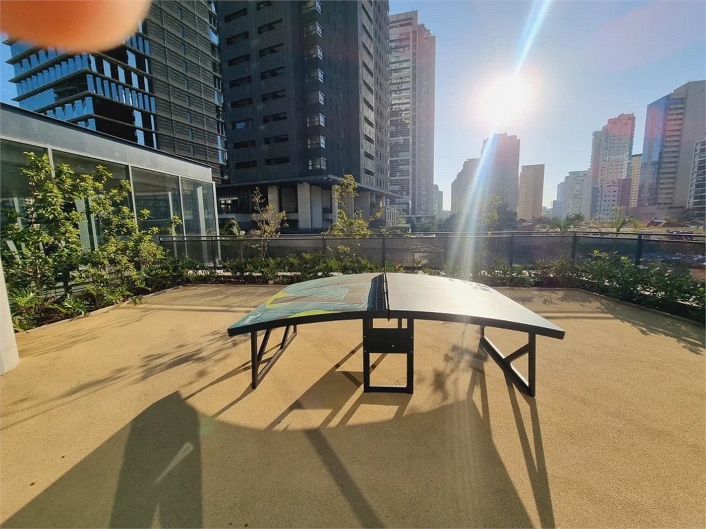 Apartamento à venda ou para alugar com 3 quartos, sendo 1 suíte,  em Jardim das Acácias, São Paulo, SP