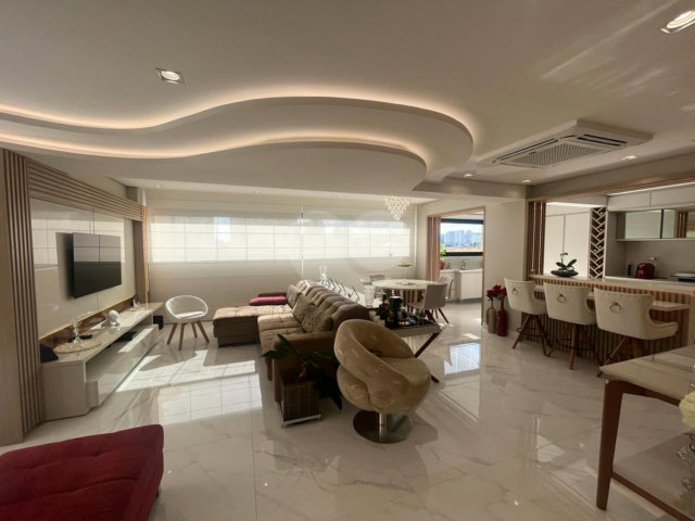 Apartamento à venda com 3 suítes em Santa Teresinha, São Paulo, SP