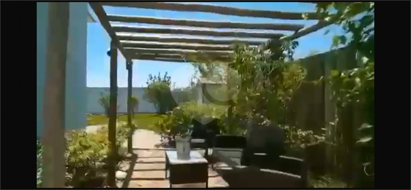 Casa à venda com 3 suítes no condomínio Vilagio Ipanema 1, Araçoiaba da Serra - SP