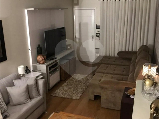 Sobrado à venda com 4 quartos, sendo 1 suíte,  em Parada Inglesa, São Paulo, SP