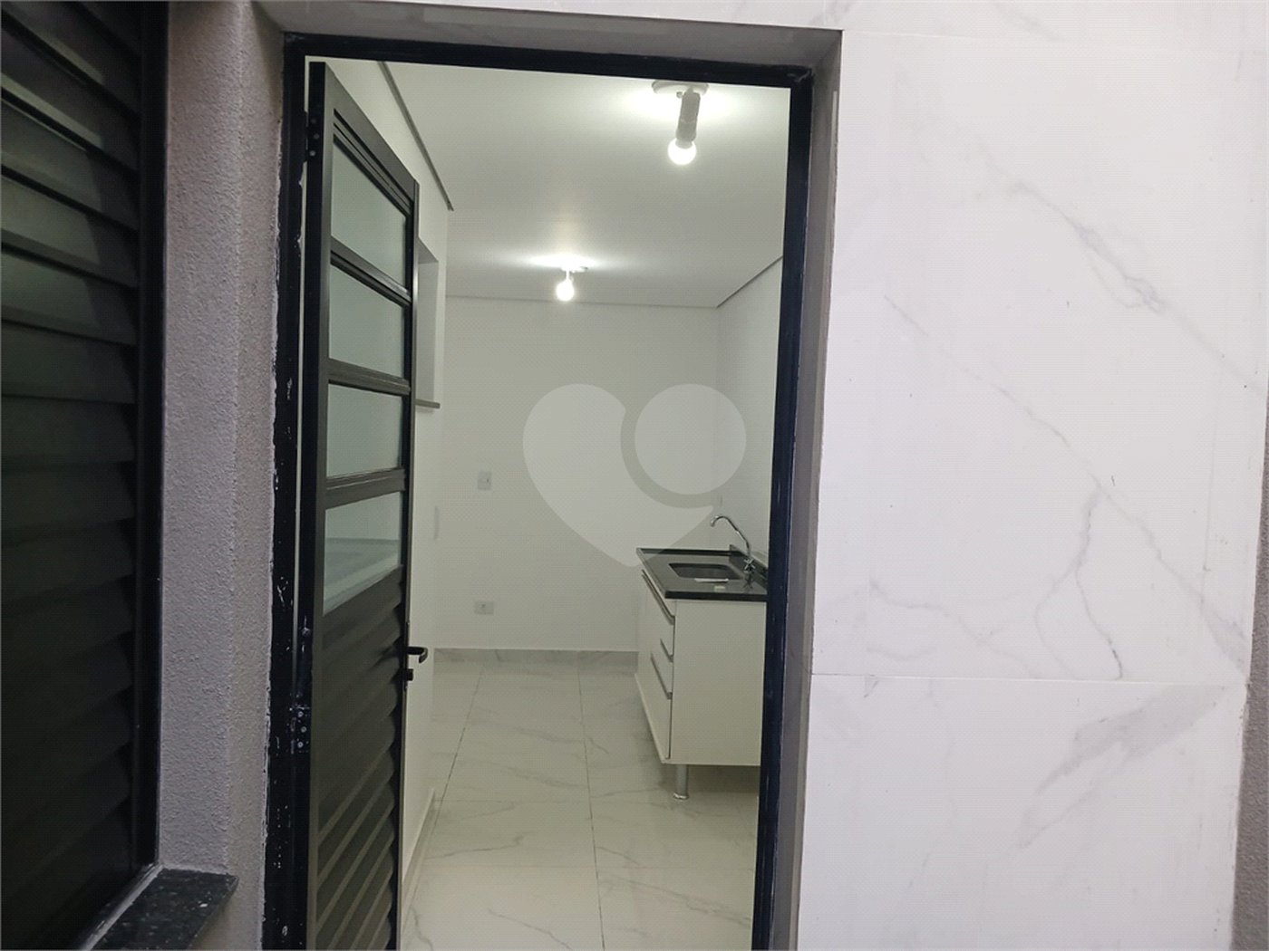 Casa para alugar com 1 quarto no condomínio Edificio Cometa, São Paulo - SP