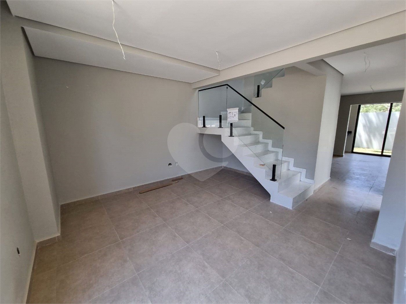 Casa à venda com 2 suítes no condomínio Residencial Vue26, Atibaia - SP