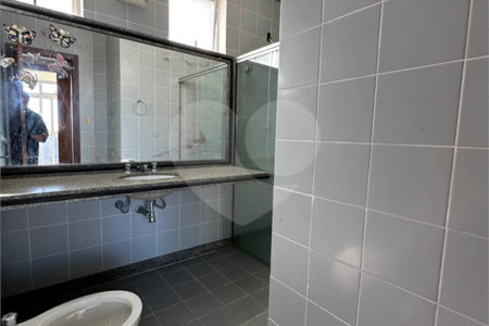 Cobertura à venda com 4 quartos, sendo 2 suítes,  em Braga, Cabo Frio, RJ