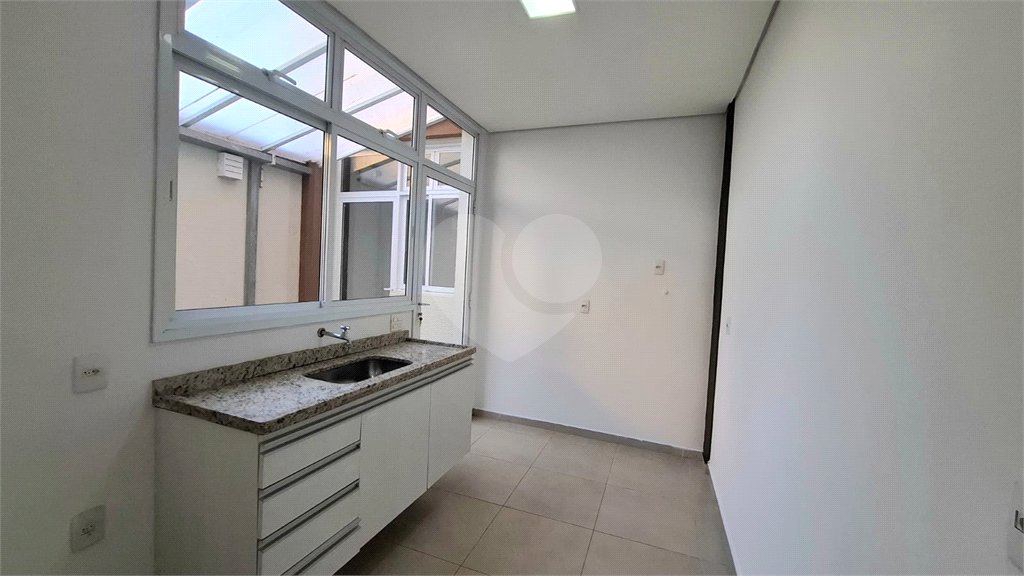 Sobrado à venda com 3 suítes em Vila Hortência, Sorocaba, SP
