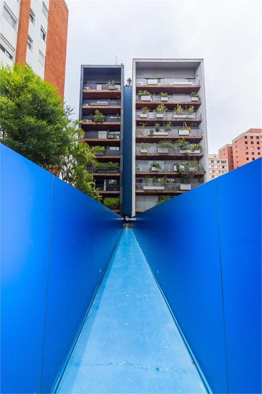 Apartamento à venda com 3 suítes em Jardim das Bandeiras, São Paulo, SP