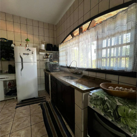 Casa à venda com 3 quartos, sendo 1 suíte, no Centro, Guararema, SP